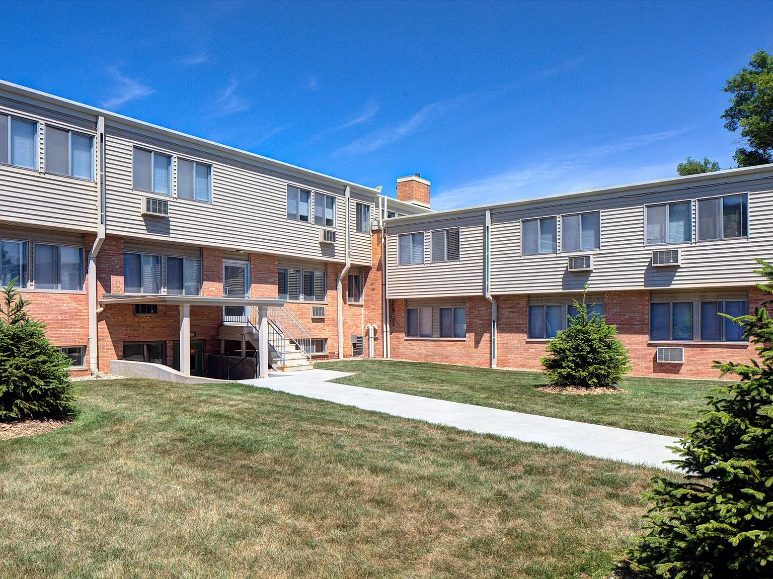 Midvale Heights Apartments — Photo 4