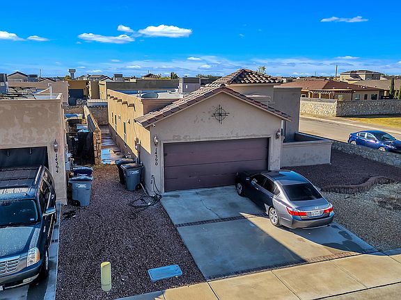 3rd image of 14390 Loma Chica Dr