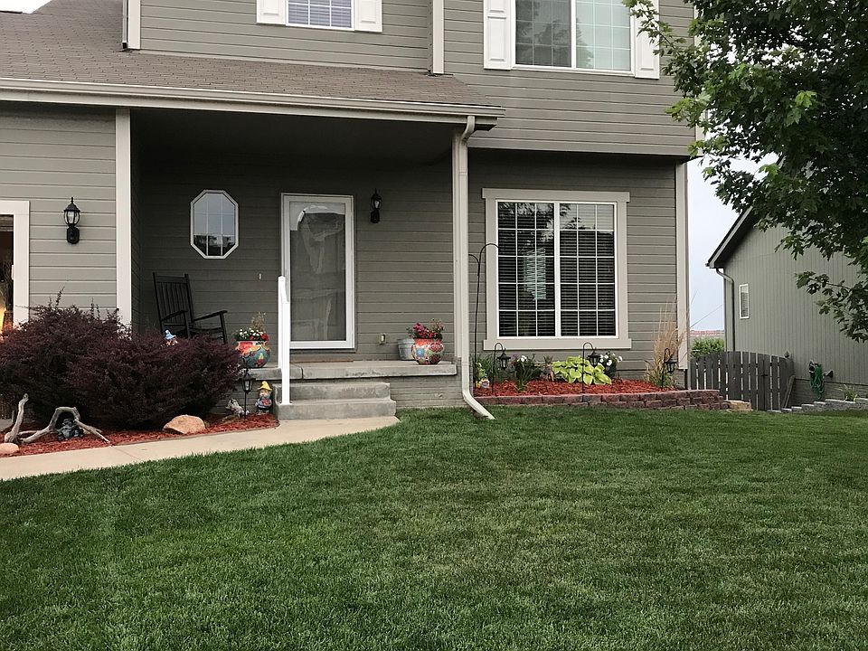1st image of 4652 N 163rd St