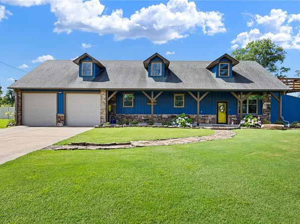 129 Simpson Dr, Russellville, AR 72802