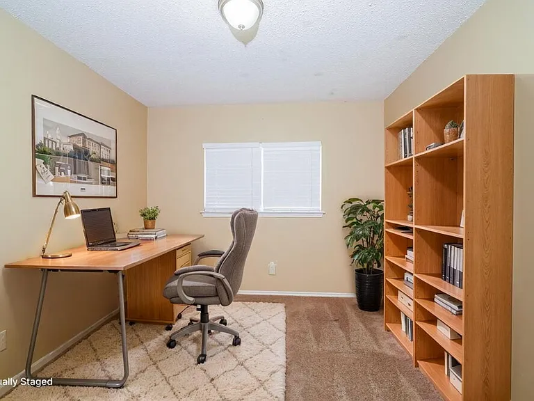6942 Saharastone Dr — Photo 15