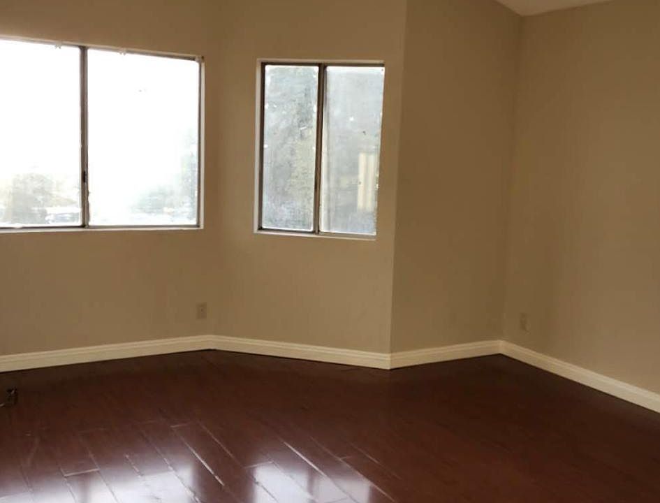 1st image of 28149 Stillwater Dr