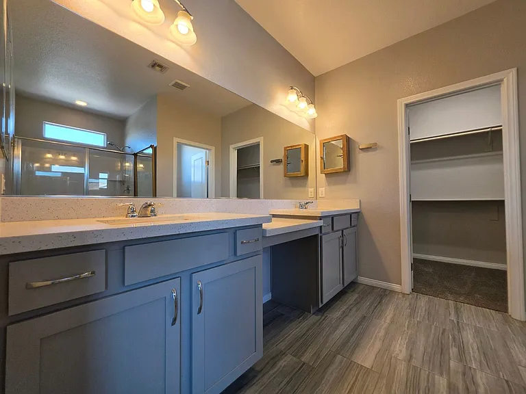 9852 Fisher Bay Ct — Photo 35