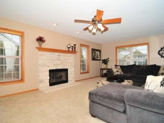 Family Room w/ Fireplace