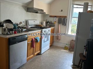 48 Brainerd Rd #3, Allston, MA 02134