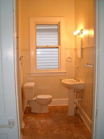 364 Oldham Ave — Photo 8