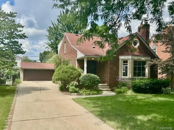 328 Beechmont St, Dearborn, MI 48124