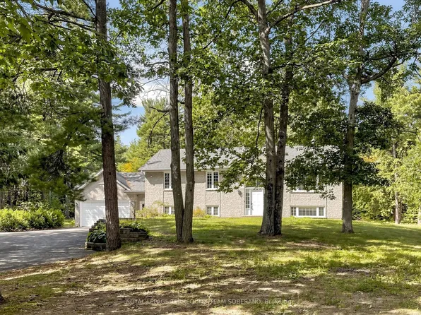 125 White Oaks Ave, Quinte West, ON K8V 5P4