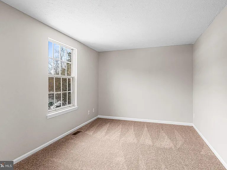67 Dorchester Cir — Photo 12