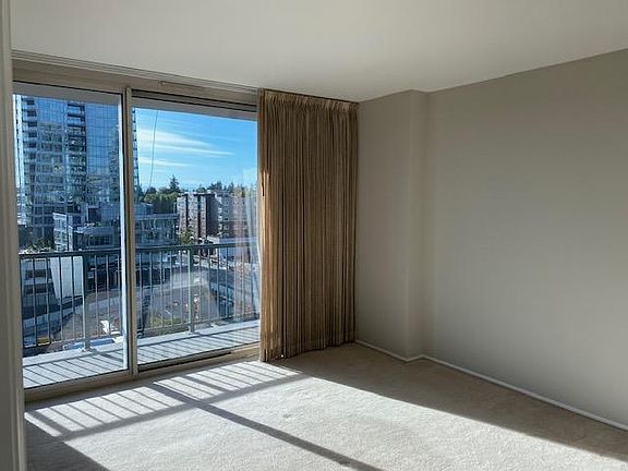3rd image of 177 107th Ave NE APT 814