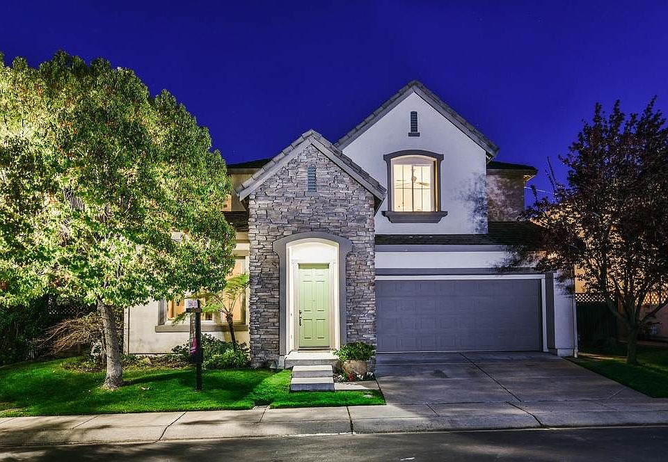 2nd image of 5304 N Montecito Ct