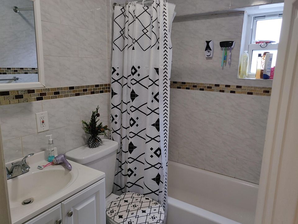 1st image of 2224 94th St #1