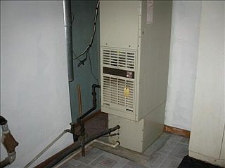 5th image of 209 Roosevelt Dr