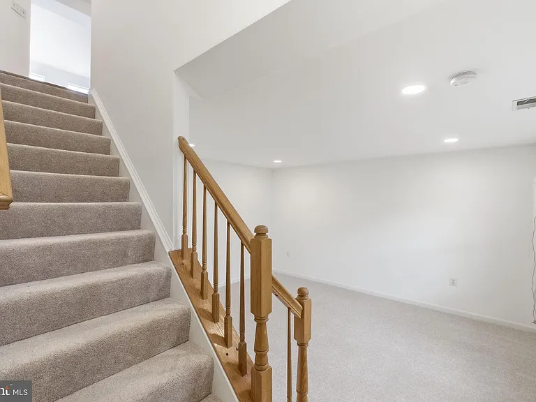 4067 Fountainside Ln — Photo 5