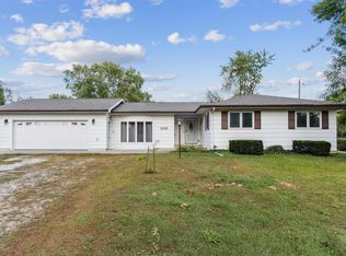 306 Southcrest Dr, Waterloo, IA 50702