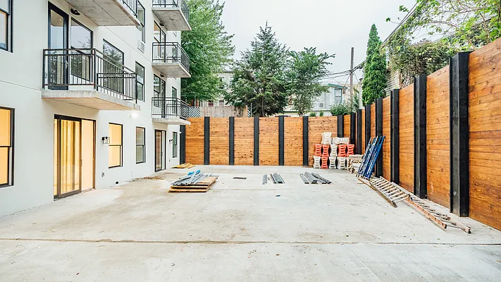 Rented by Nooklyn NYC LLC | media 11