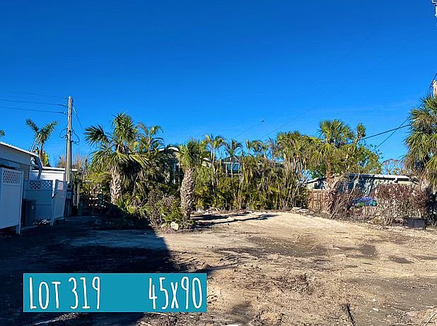 Deep rectangular lot