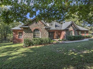 2444 Deer Run, Chouteau, OK 74337