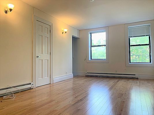 1st image of 439 W 47th St APT 4a