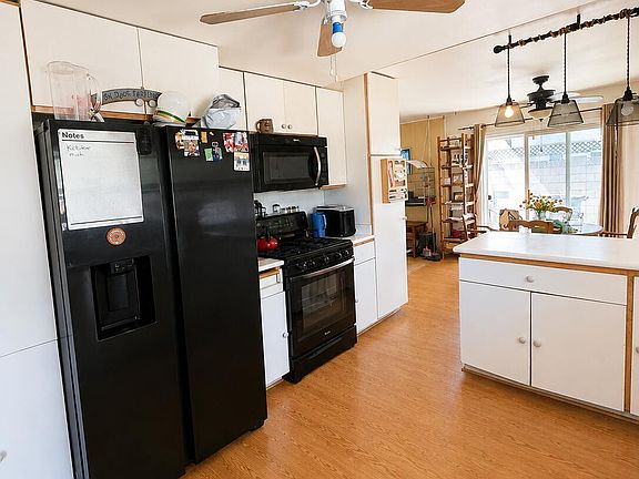 4th image of 204 Knollwood Dr