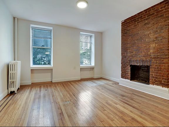 2nd image of 328 W 47th St #3DD