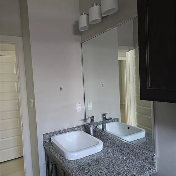 900 E La Cantera Ave #3 — Photo 8