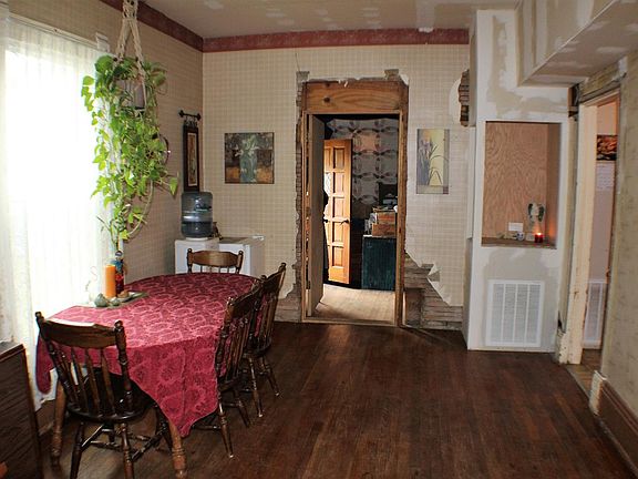 5th image of 27 Cedar St