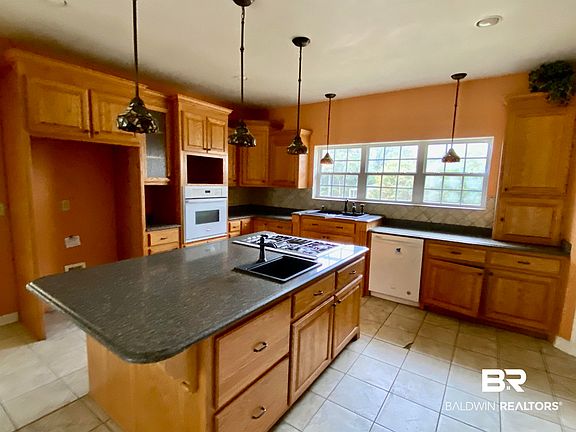 4th image of 15940 Pine Grove Road Ext W