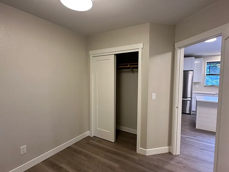 1223 Miller Ave NE — Photo 22