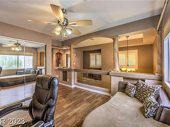 3rd image of 10924 Royal Highlands St