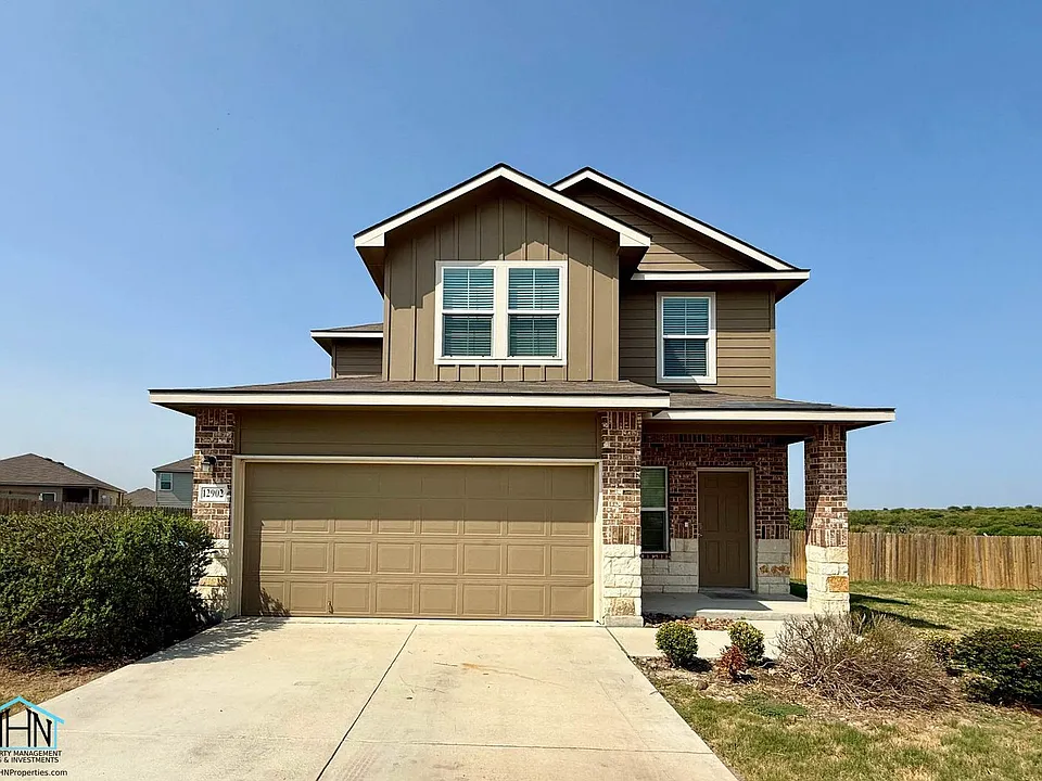 12902 Kalinoski St