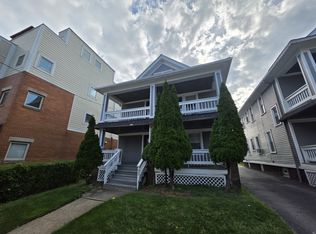 1411 W 110th St FLOOR 3, Cleveland, OH 44102