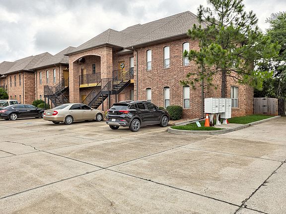 2nd image of 1812 Alameda St #221-1-221