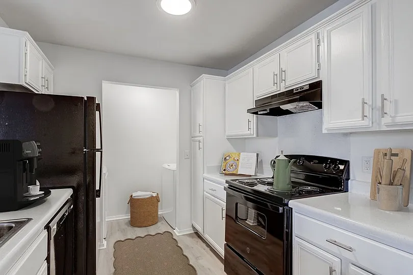 ReNew Brandon — Photo 1