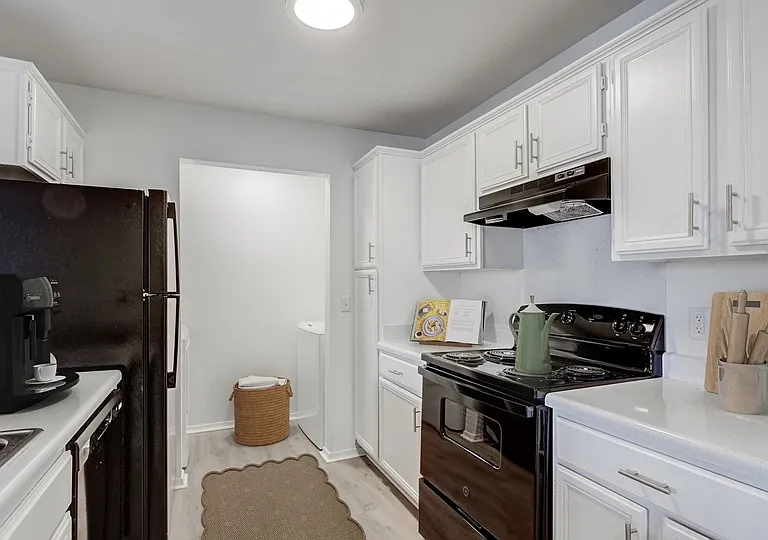 ReNew Brandon — Photo 1