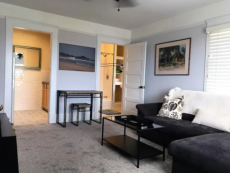2446 Island Ave #2 — Photo 5