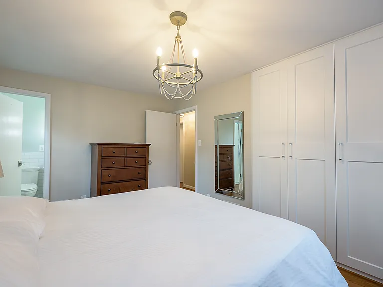 407 Russell Rd — Photo 23