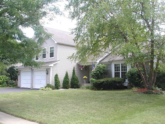 1st image of 1521 Crowfoot Cir N