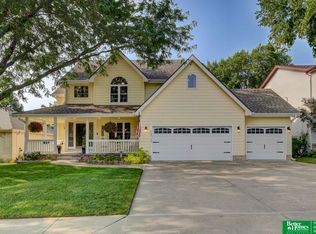 16123 Gertrude St, Omaha, NE 68136