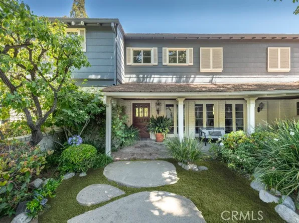 4900 Brewster Dr, Tarzana, CA 91356
