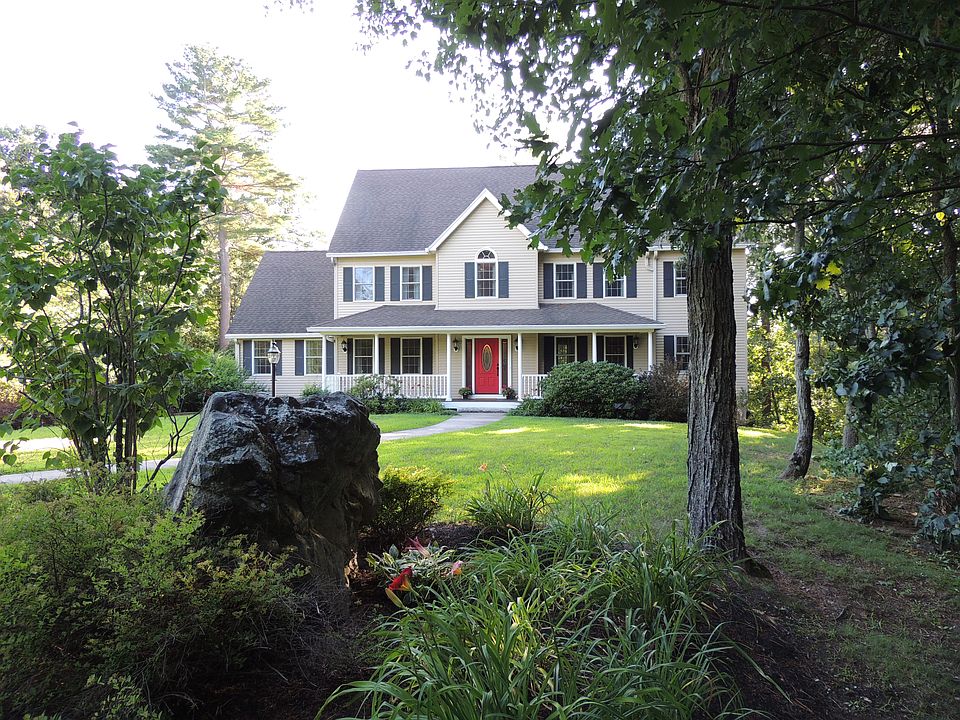 1st image of 128 Essex St