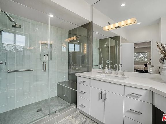 4th image of 166 S Hayworth Ave APT 201