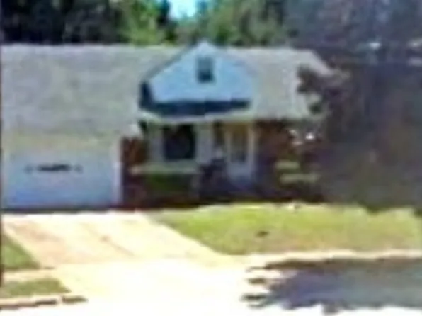 19720 Upper Terrace Rd, Euclid, OH 44117