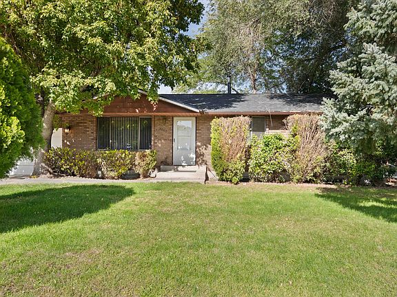 2nd image of 7068 W Bello Ave