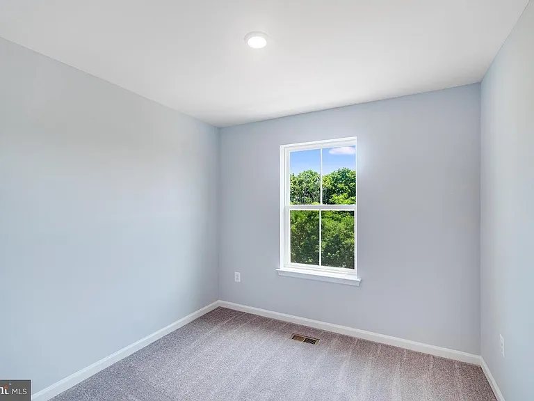 68 Gray Silver Rd — Photo 17