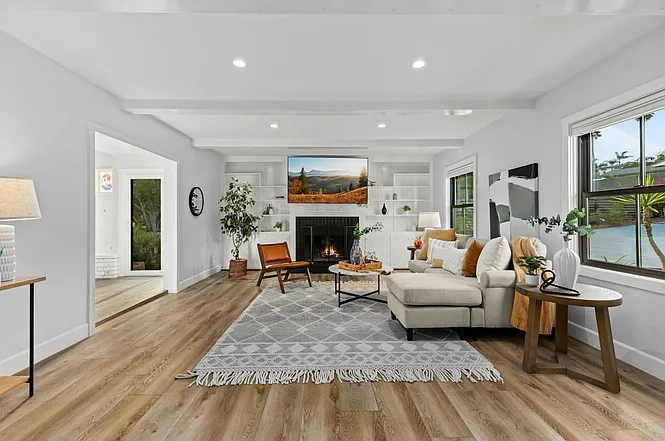2335 Ivy Rd — Photo 37