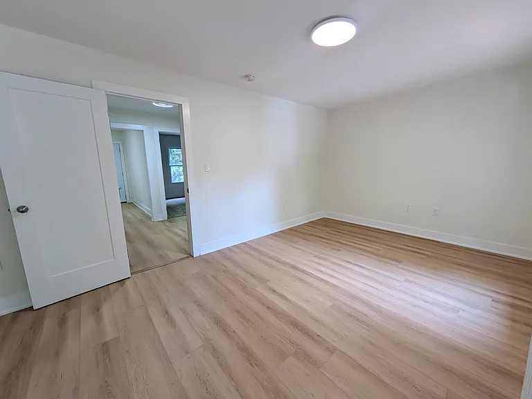 59 Carrick Ave #3 — Photo 4