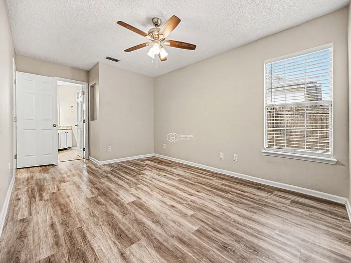 1664 Hudderfield Cir W — Photo 10