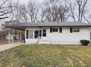 10561 Spring Garden Dr, Saint Louis, MO 63137