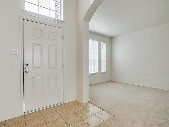 4th image of 864 Oarlock Dr